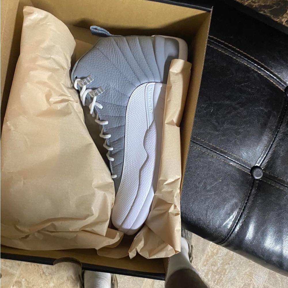 Brand new Nike shoe
